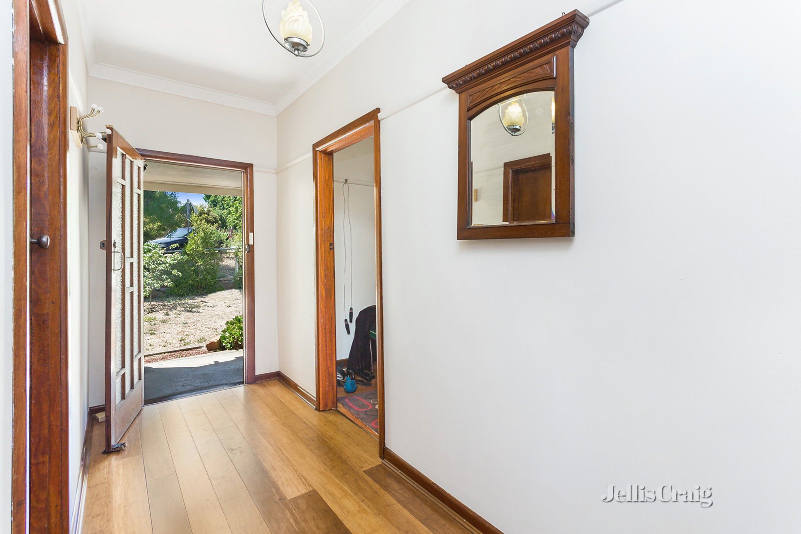 40 Greenhill Avenue, Castlemaine image 2