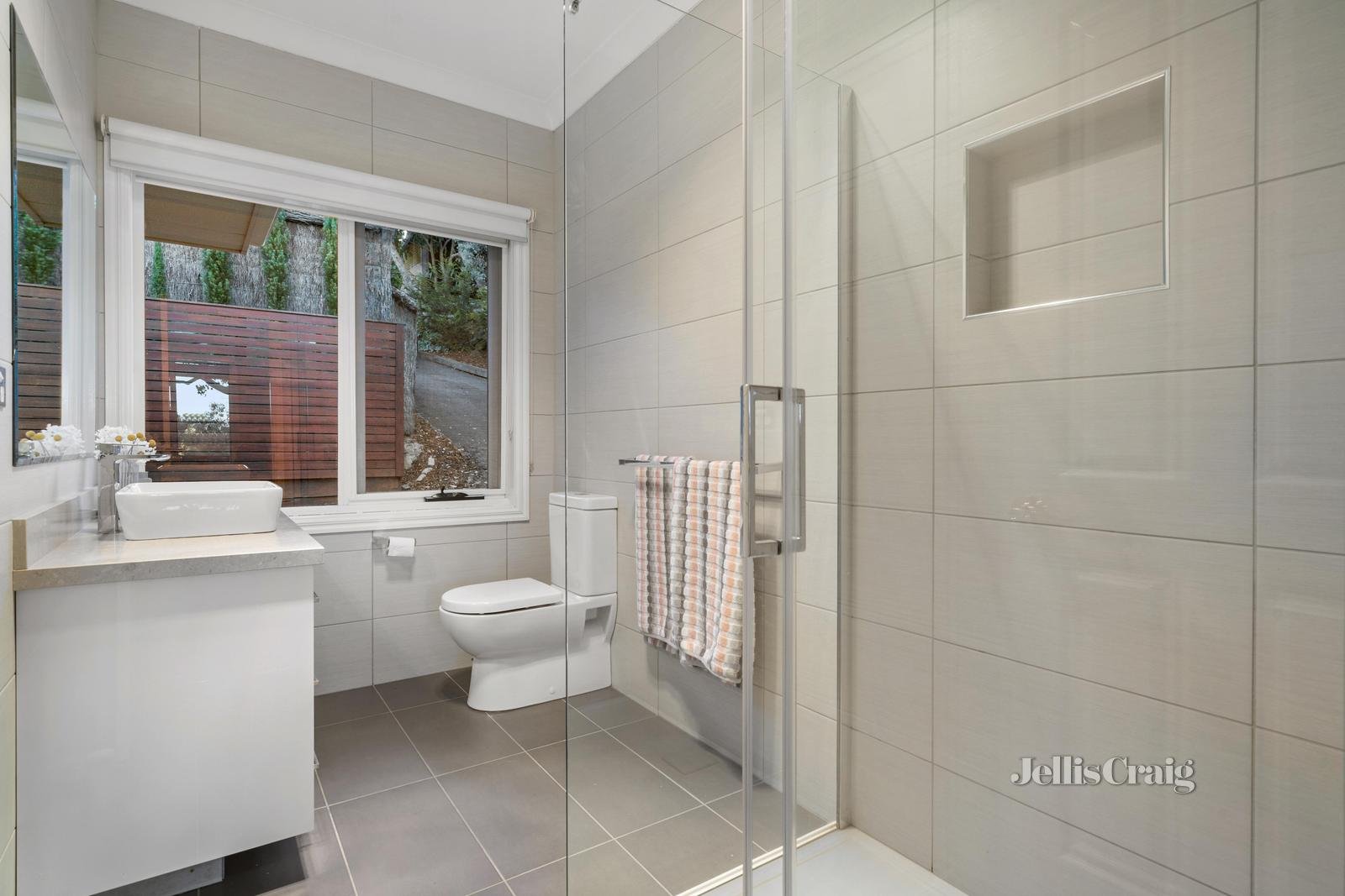 40 Highpoint Crescent, Eltham North image 6