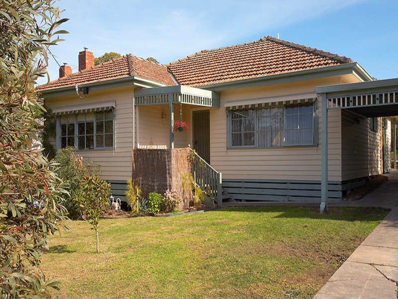 40 Ireland Street, Ringwood image 1