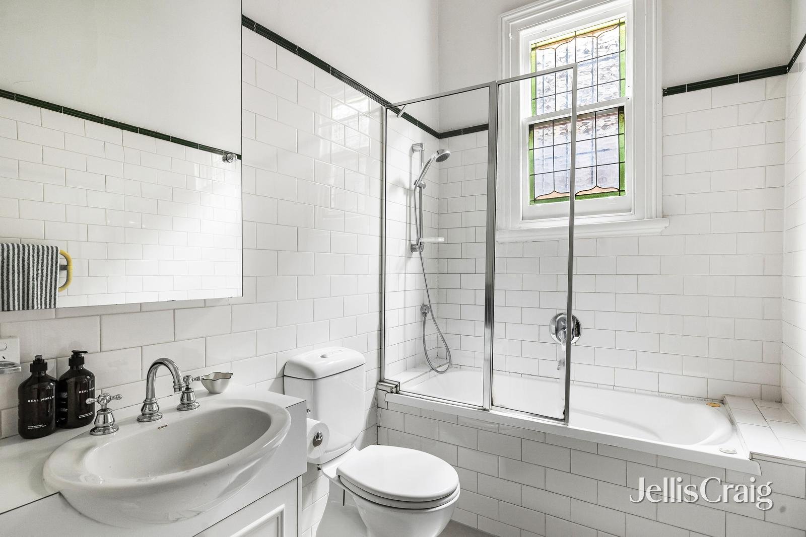 40 Kooyong Road, Armadale image 10