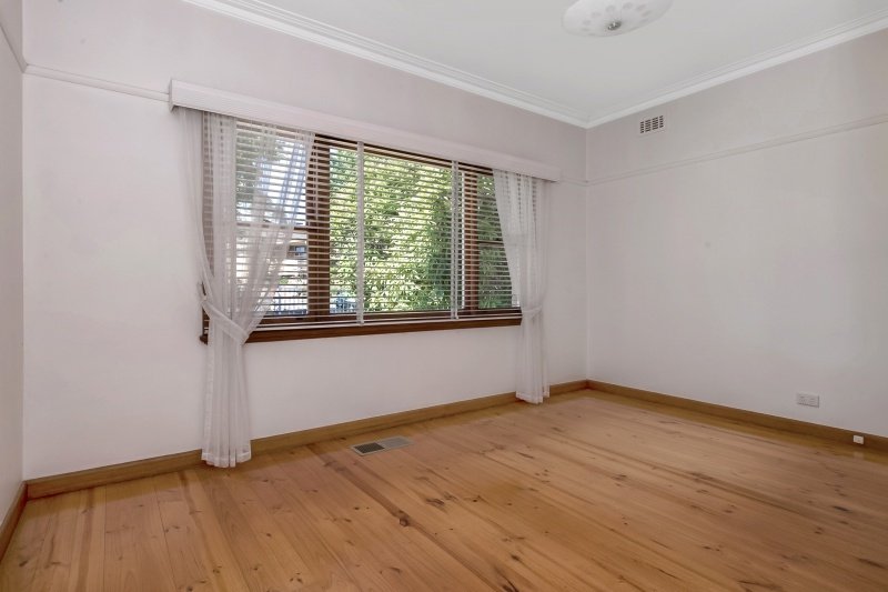40 Marshall Road, Box Hill North image 3