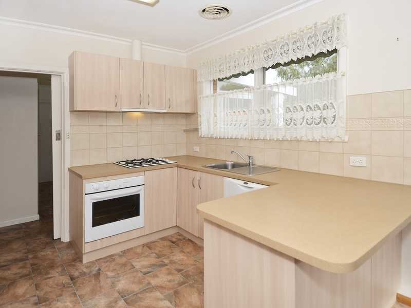 40 McCurdy Road, Herne Hill image 3