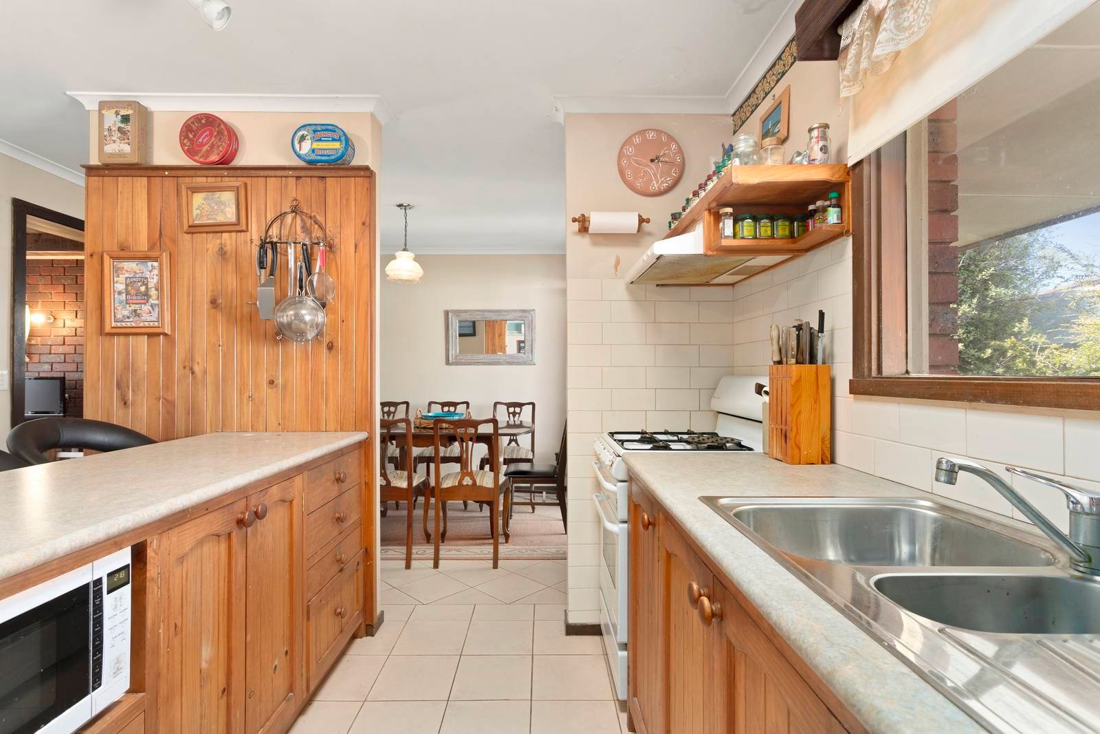 Property Gallery Thumbnail 3