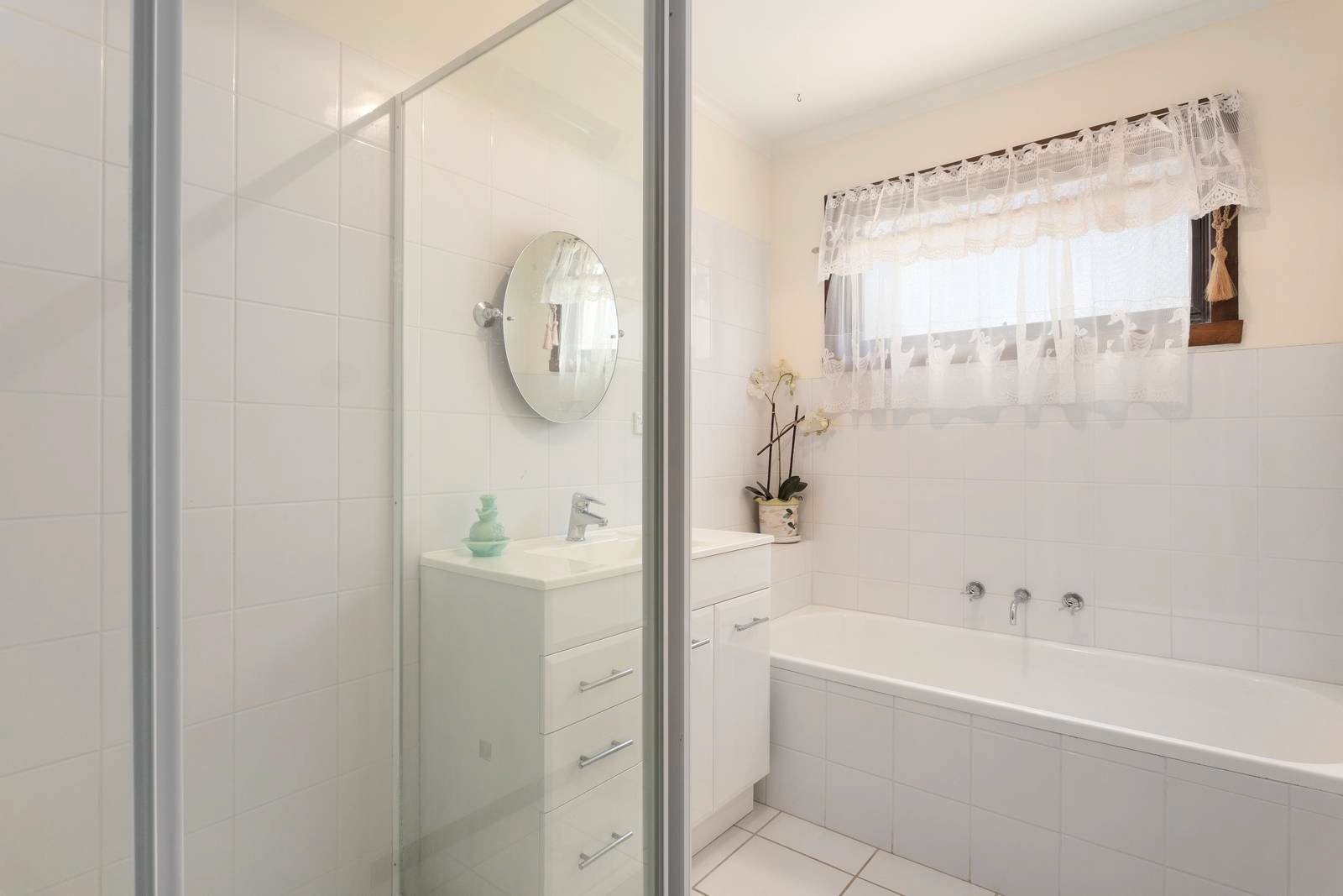 Property Gallery Thumbnail 6
