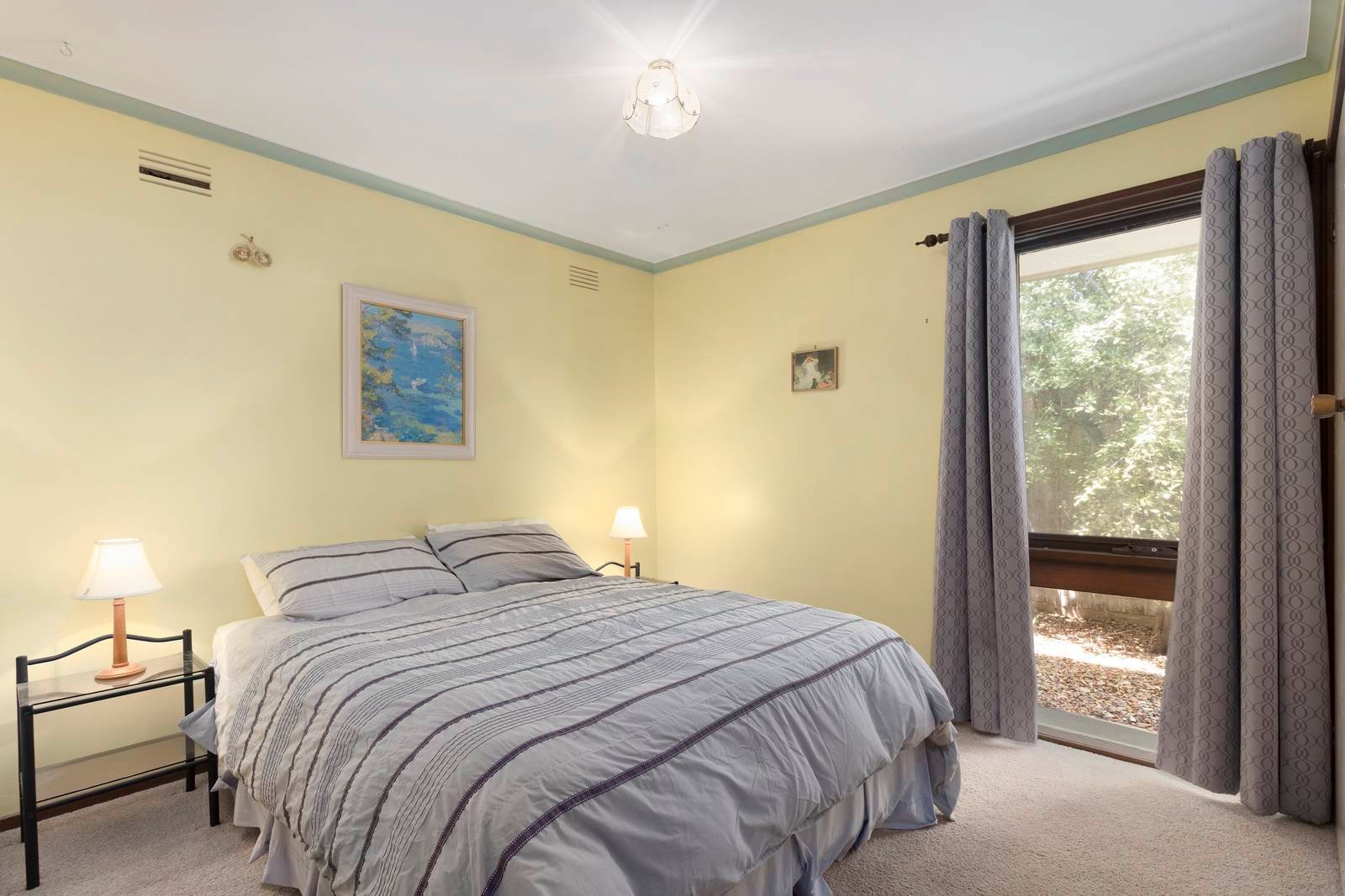 Property Gallery Thumbnail 7