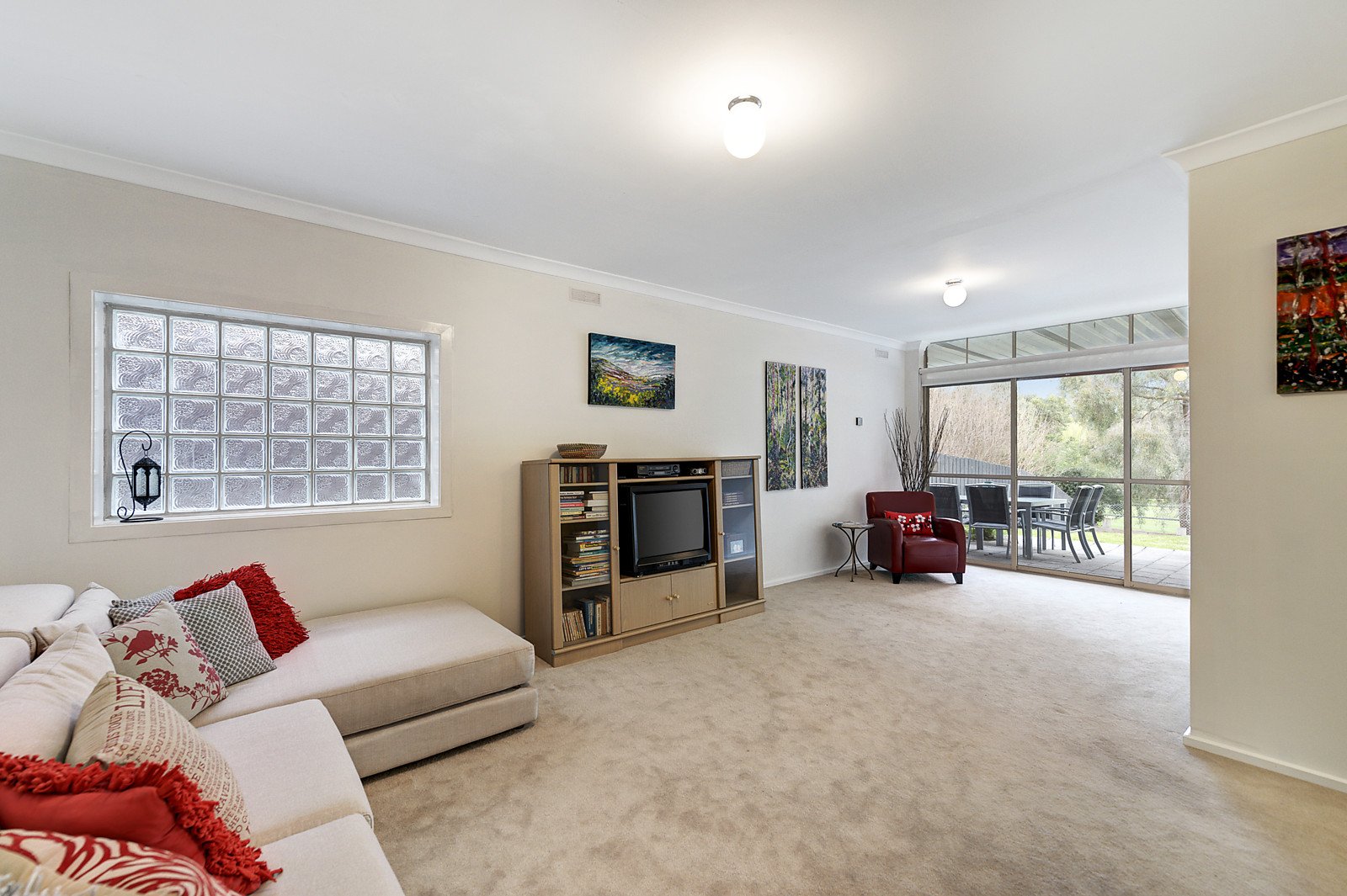 40 Oakpark Drive, Chadstone image 5