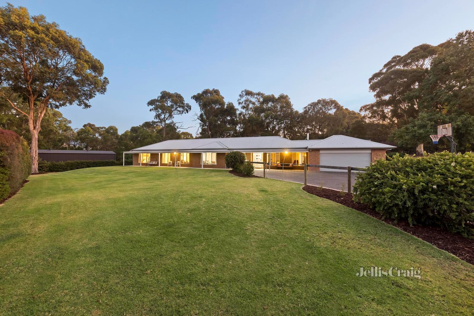 40 Penny Lane, Healesville image 2