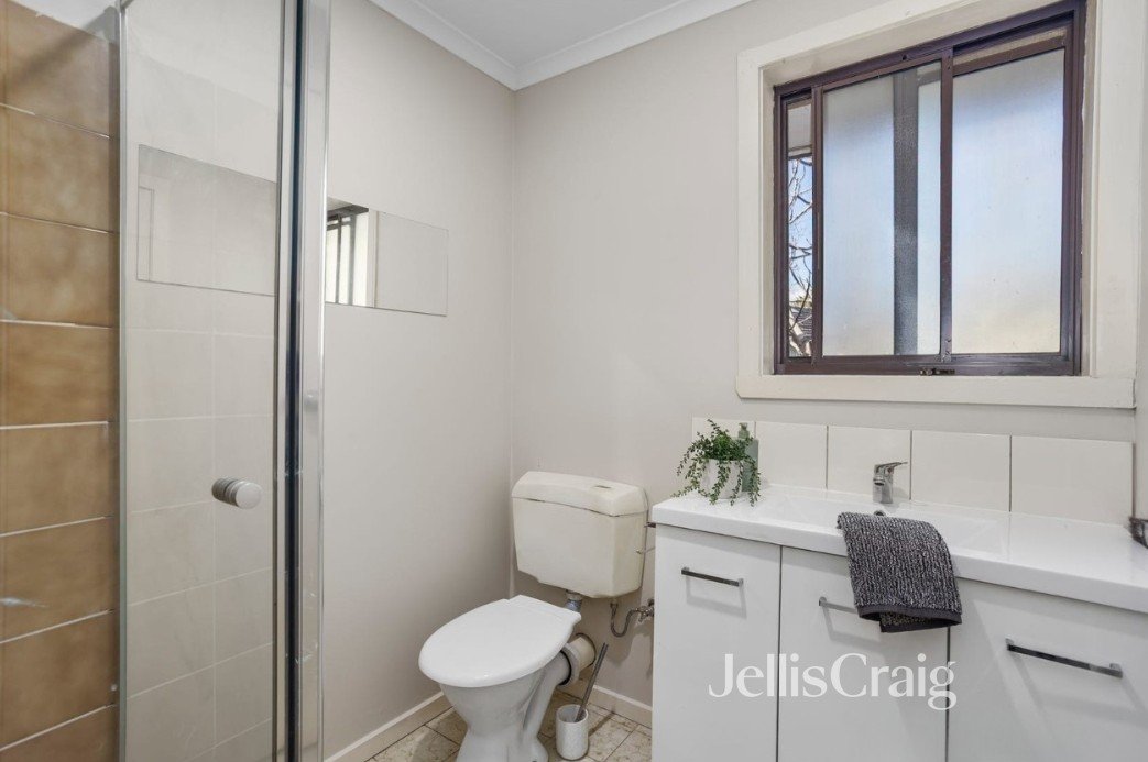 40 Rebecca Crescent, Altona Meadows image 12