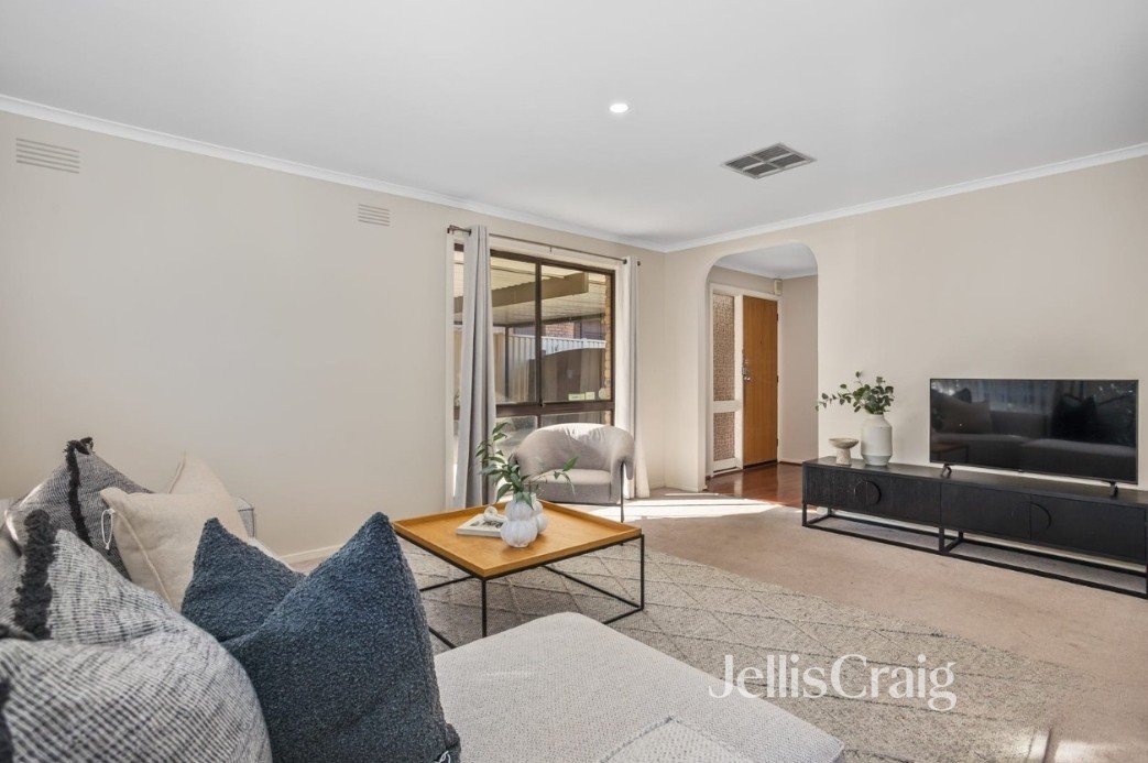 40 Rebecca Crescent, Altona Meadows image 2
