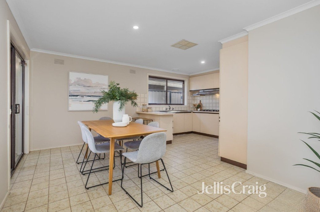 40 Rebecca Crescent, Altona Meadows image 9