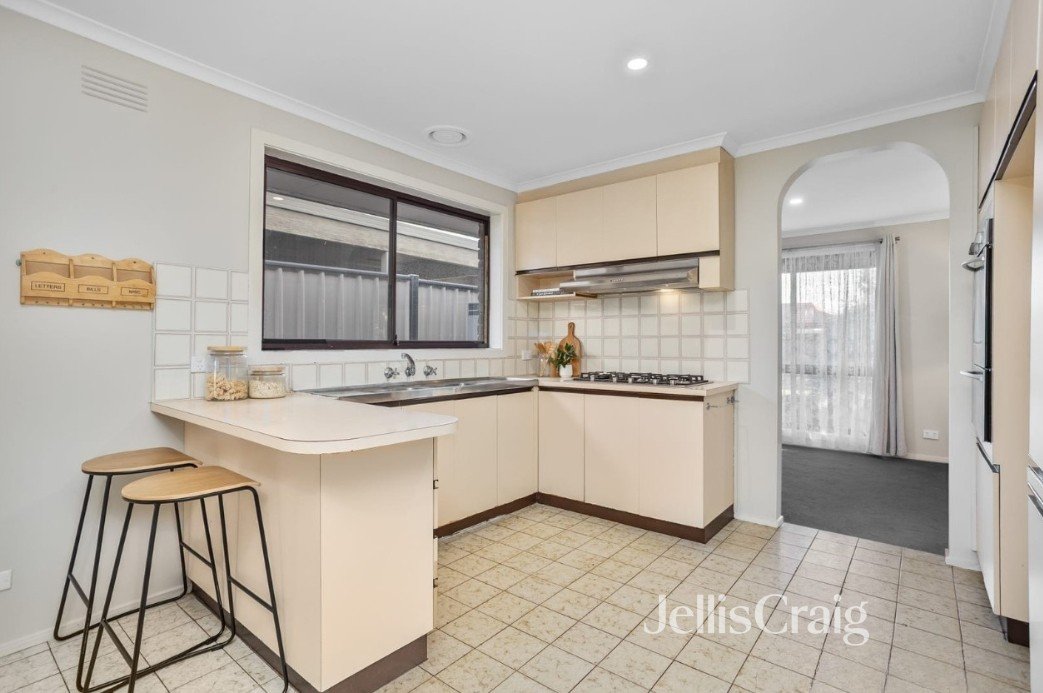 40 Rebecca Crescent, Altona Meadows image 6
