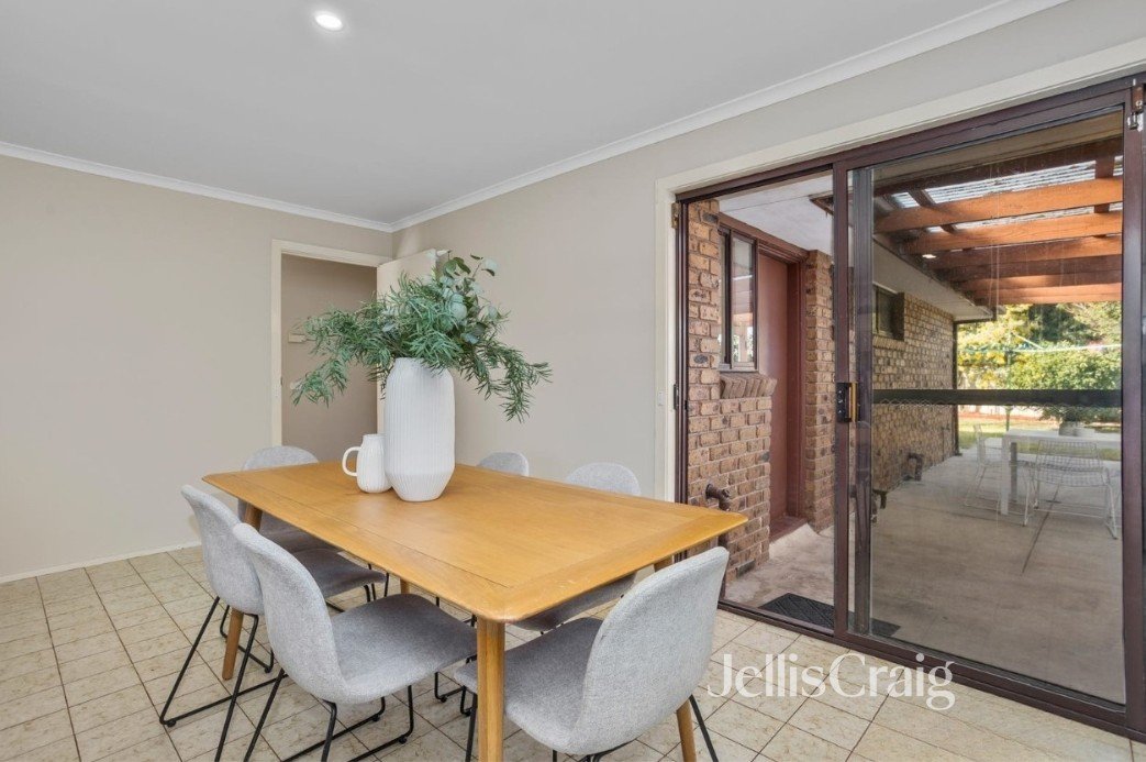 40 Rebecca Crescent, Altona Meadows image 7