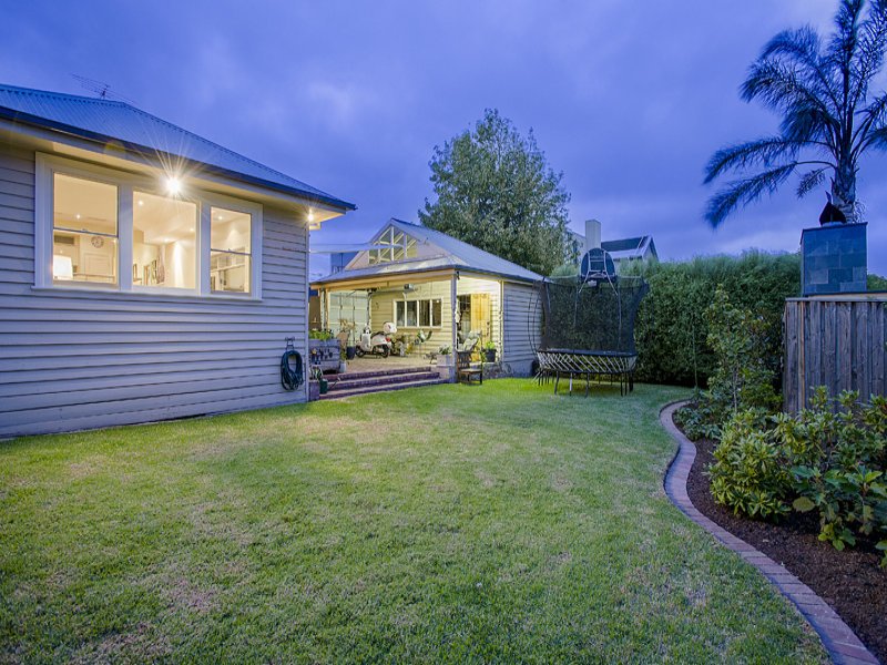 40 Robb Street, Essendon image 10