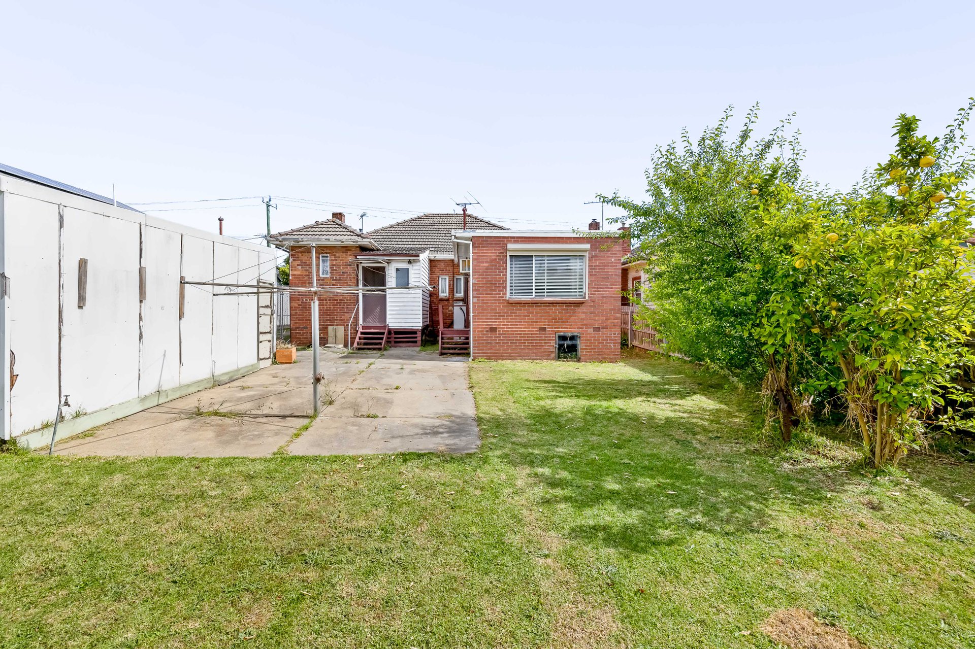 Property Gallery Thumbnail 9