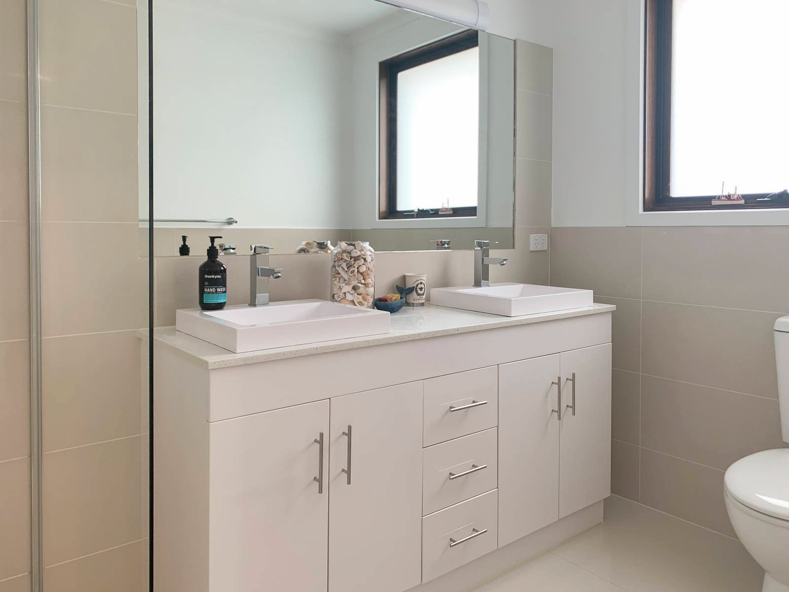 Property Gallery Thumbnail 6