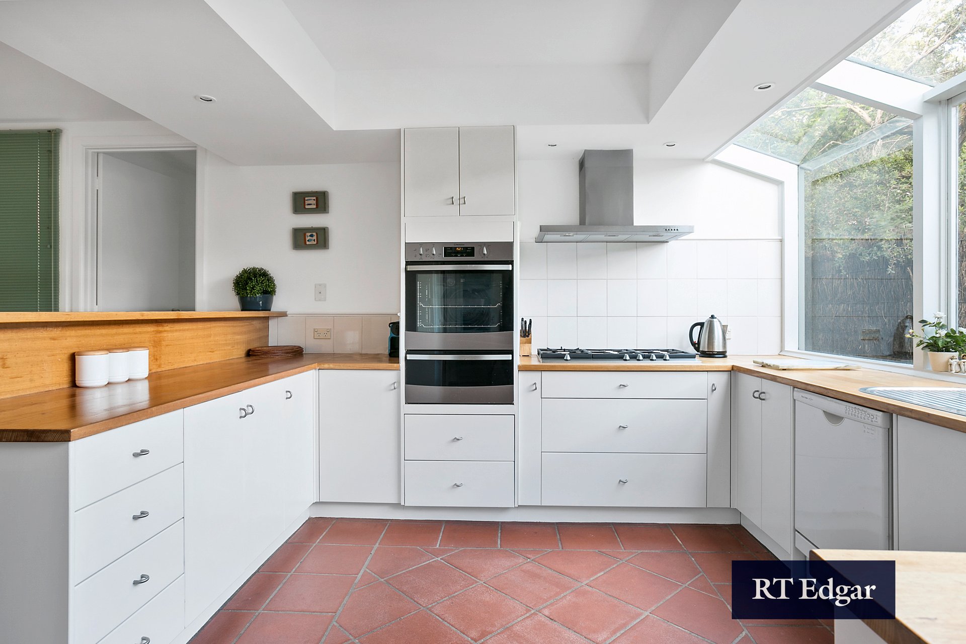 Property Gallery - Main Image