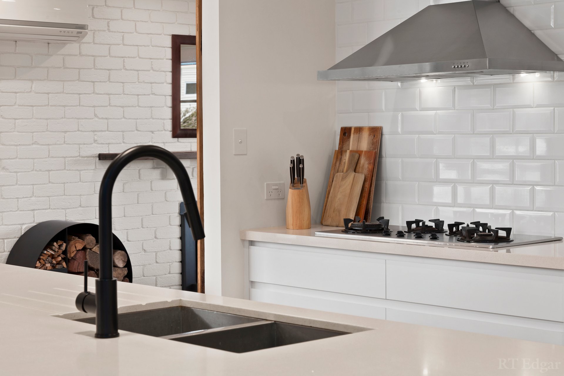 Property Gallery Thumbnail 6