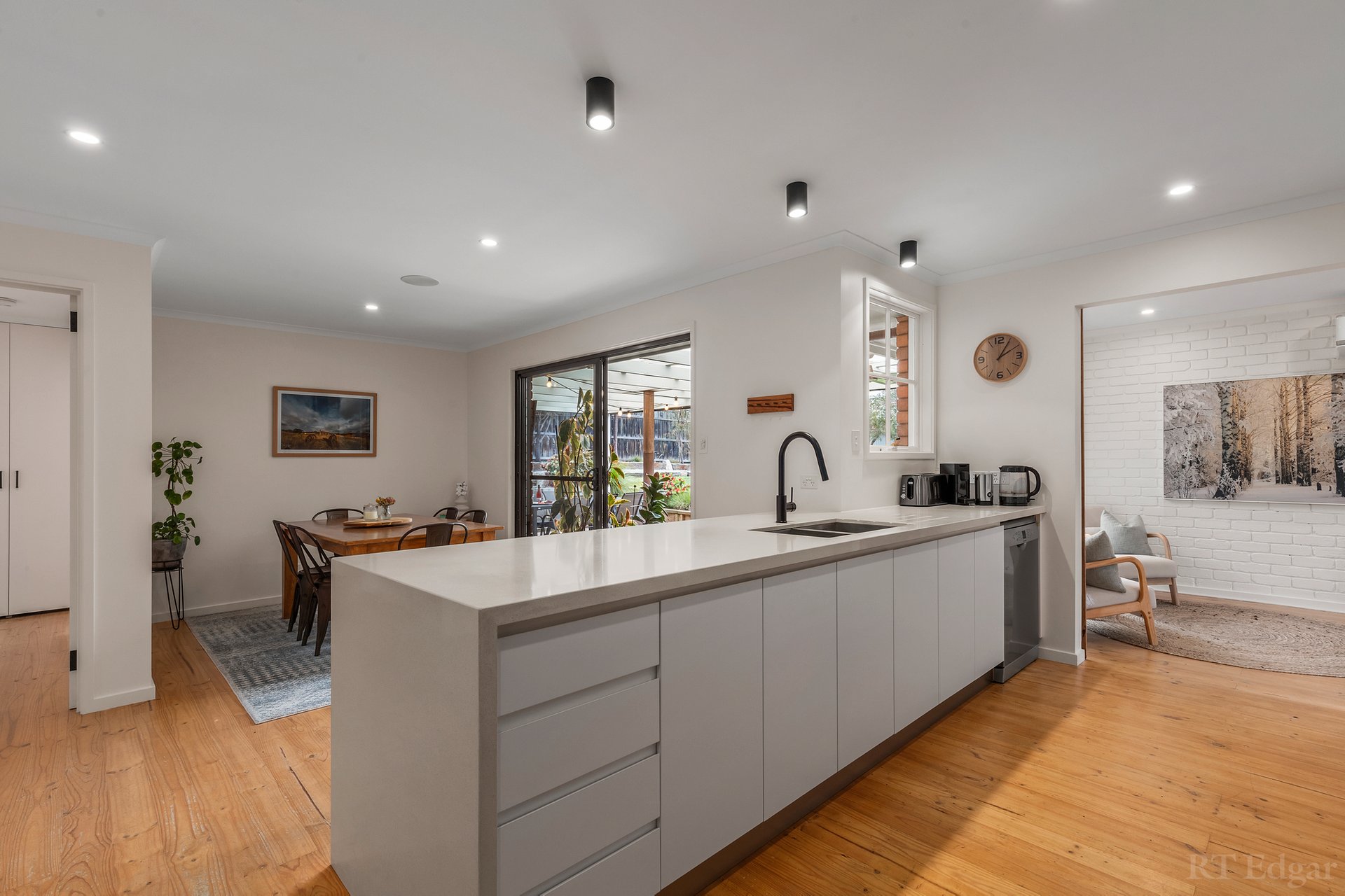 Property Gallery Thumbnail 7