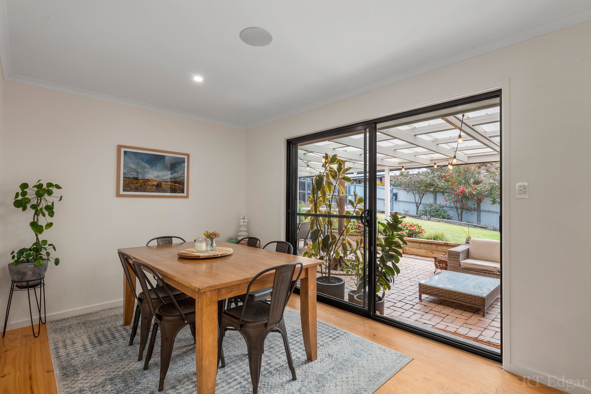 Property Gallery Thumbnail 8