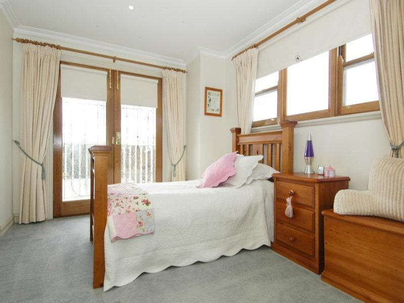 40 Upper Skene Street, Newtown image 12