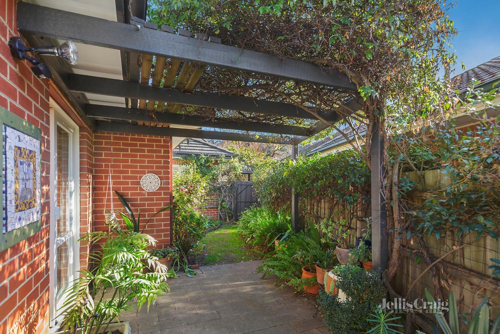 40 Vaughan Crescent, Kew image 5