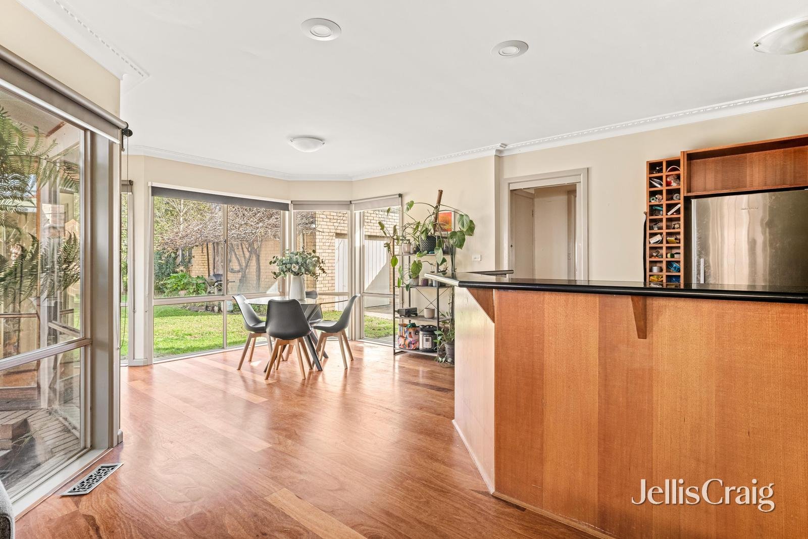 40 Weymar Street, Cheltenham image 5