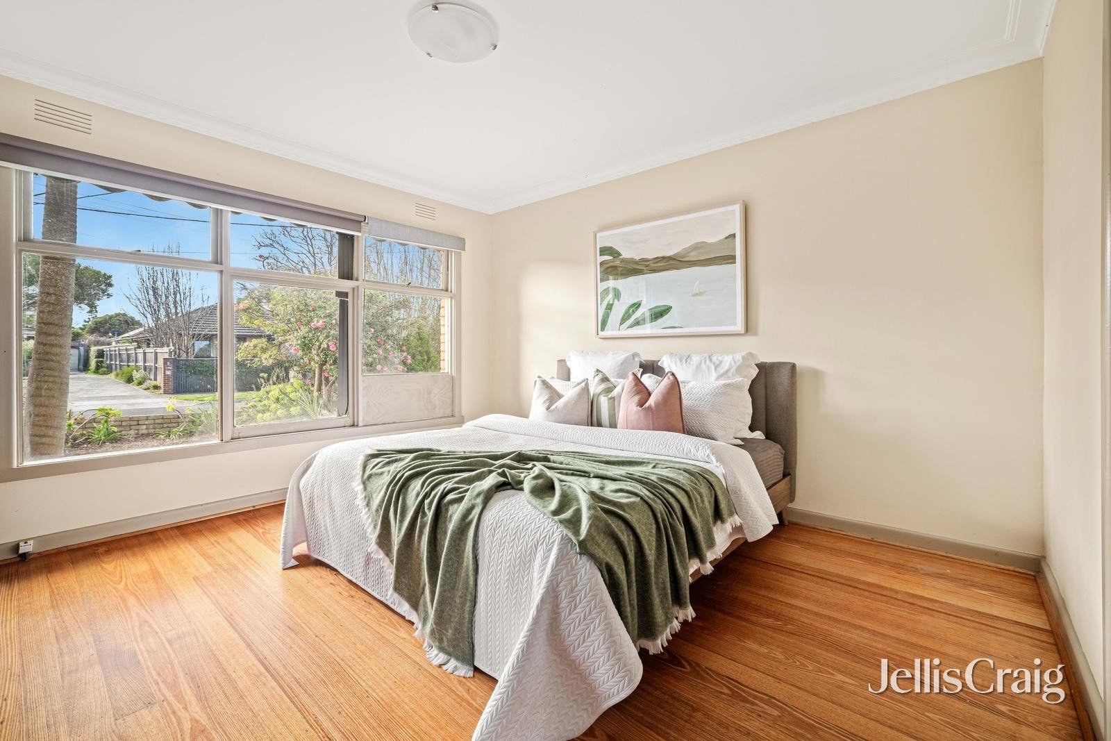 40 Weymar Street, Cheltenham image 8