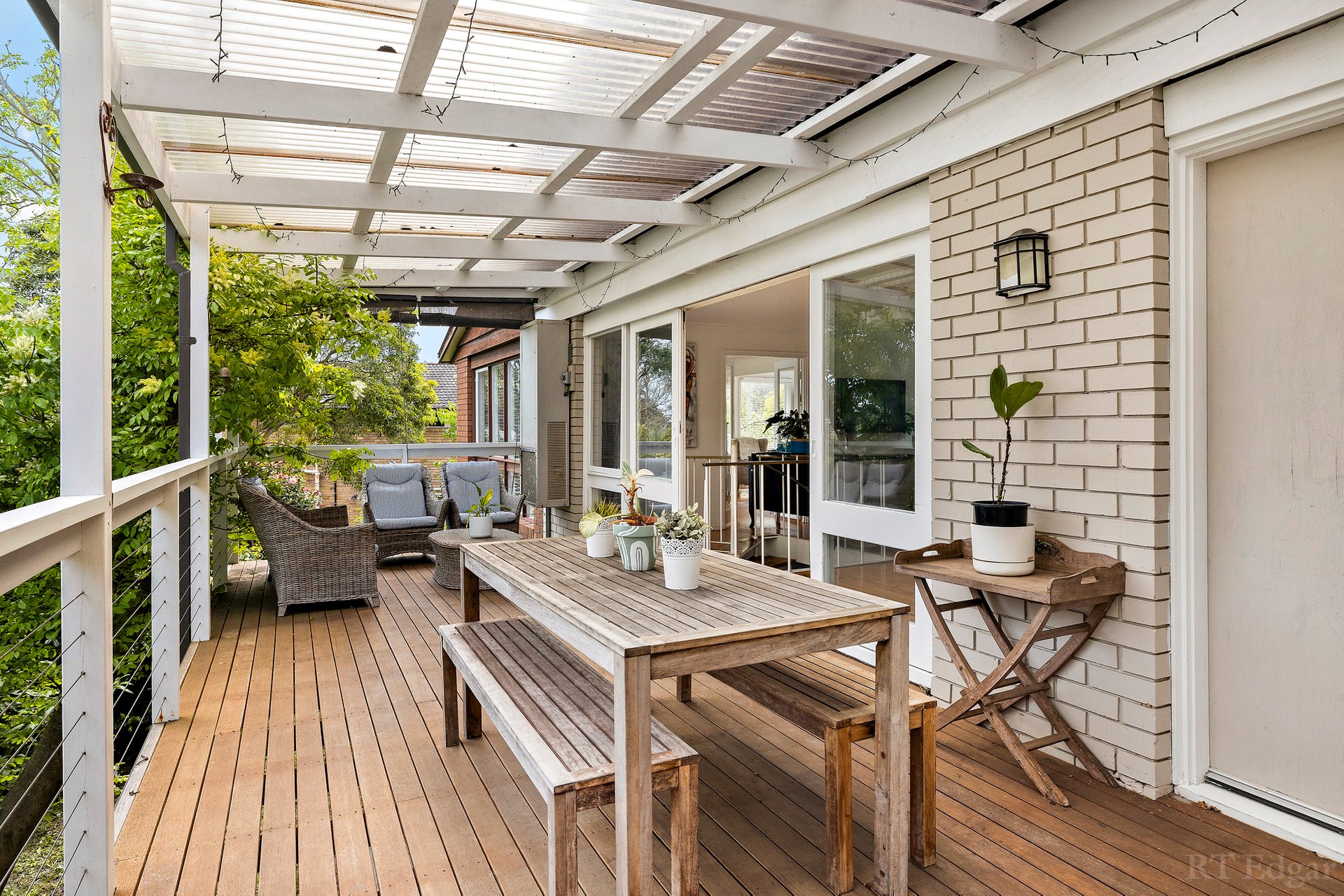 Property Gallery Thumbnail 9