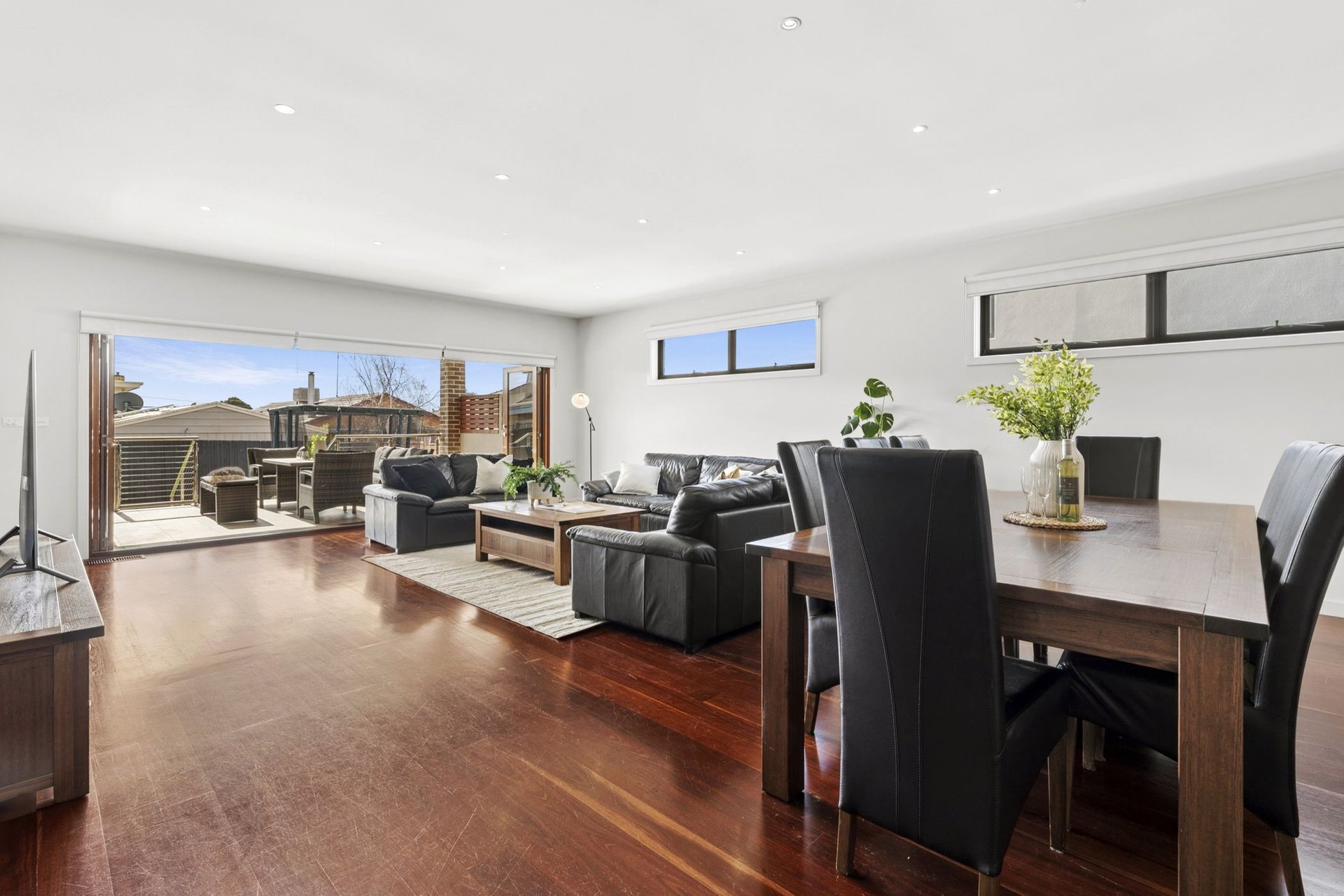 40 Wolseley Grove, Bell Post Hill image 6