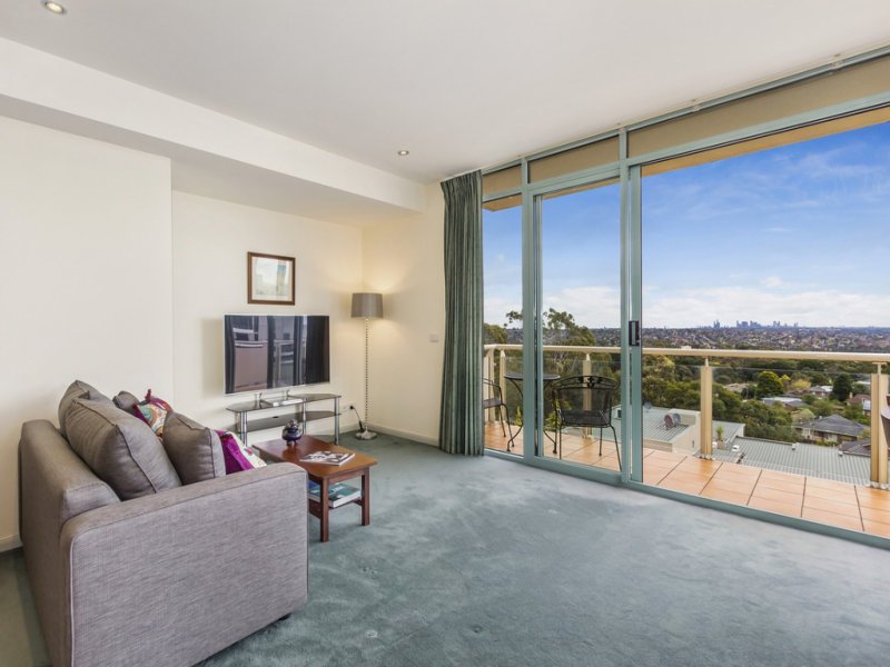 4002/2 Sovereign Point Court, Doncaster image 4