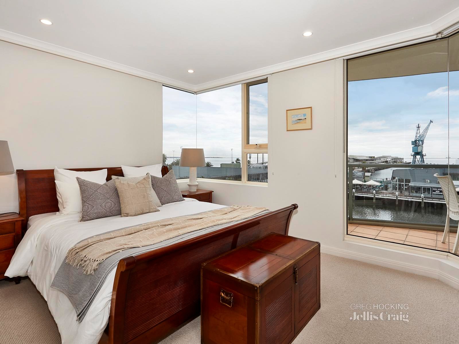 401/107 Beach Street, Port Melbourne image 9