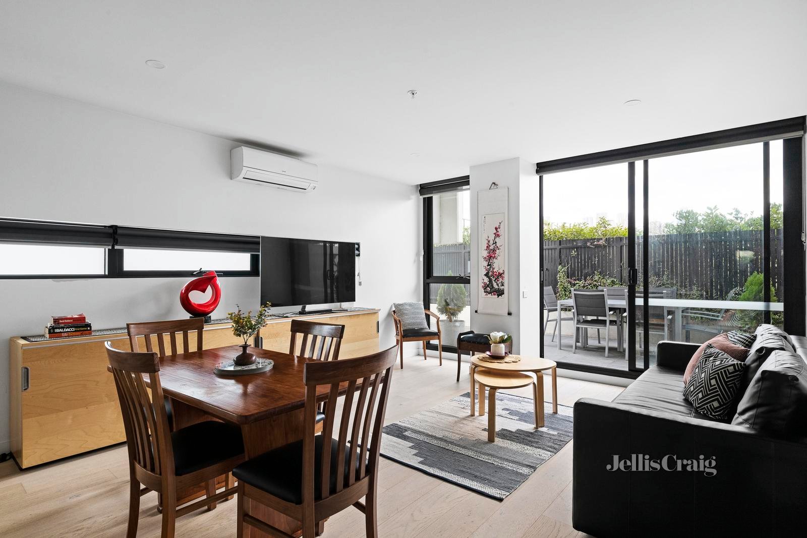 401/108 Haines Street, North Melbourne image 2