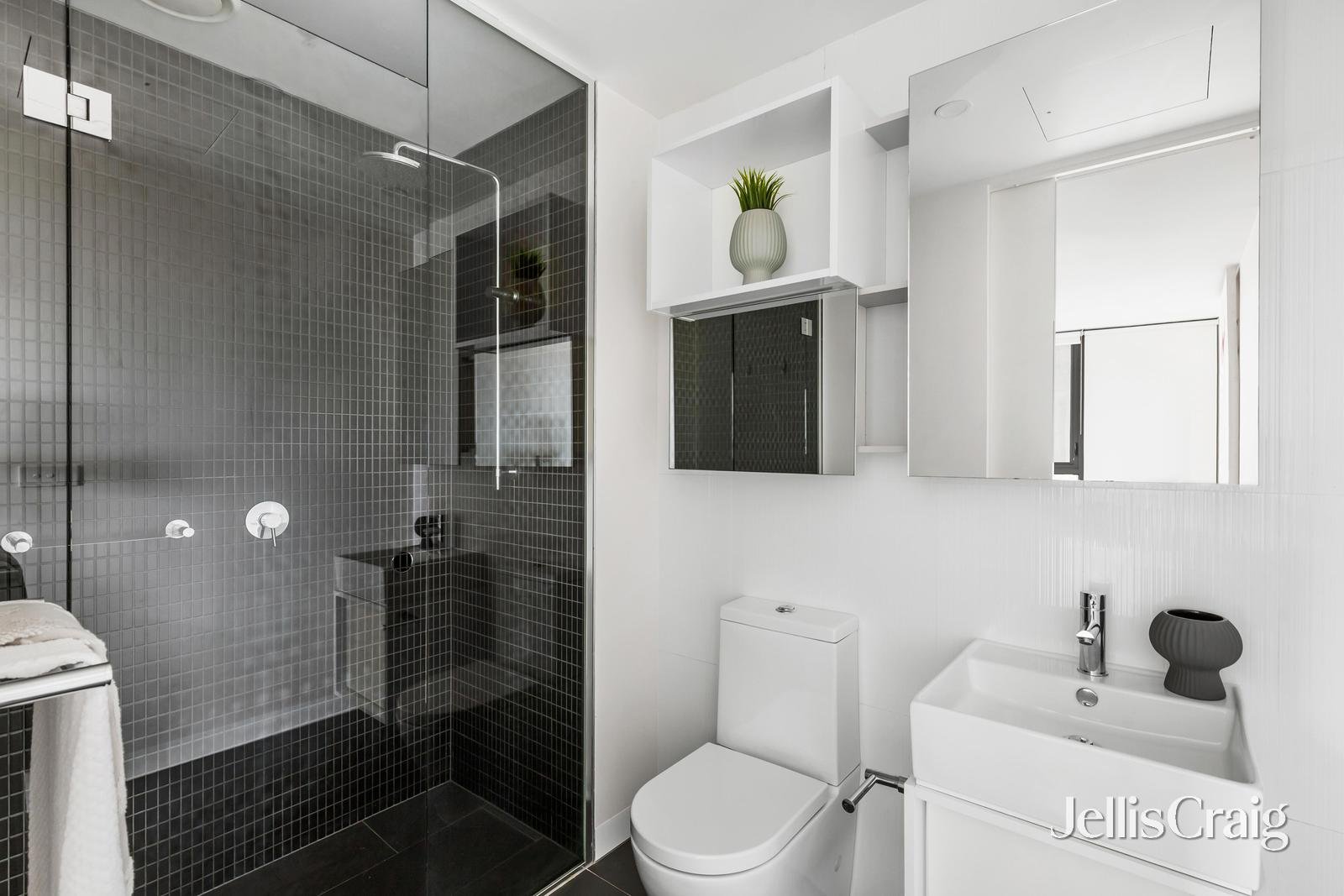 401/18 Mccombie Street, Elsternwick image 6