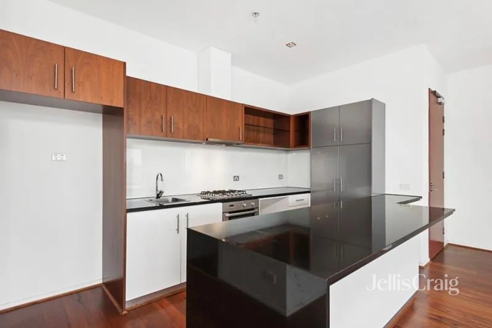 401/19 Pentridge Boulevard, Coburg image 2