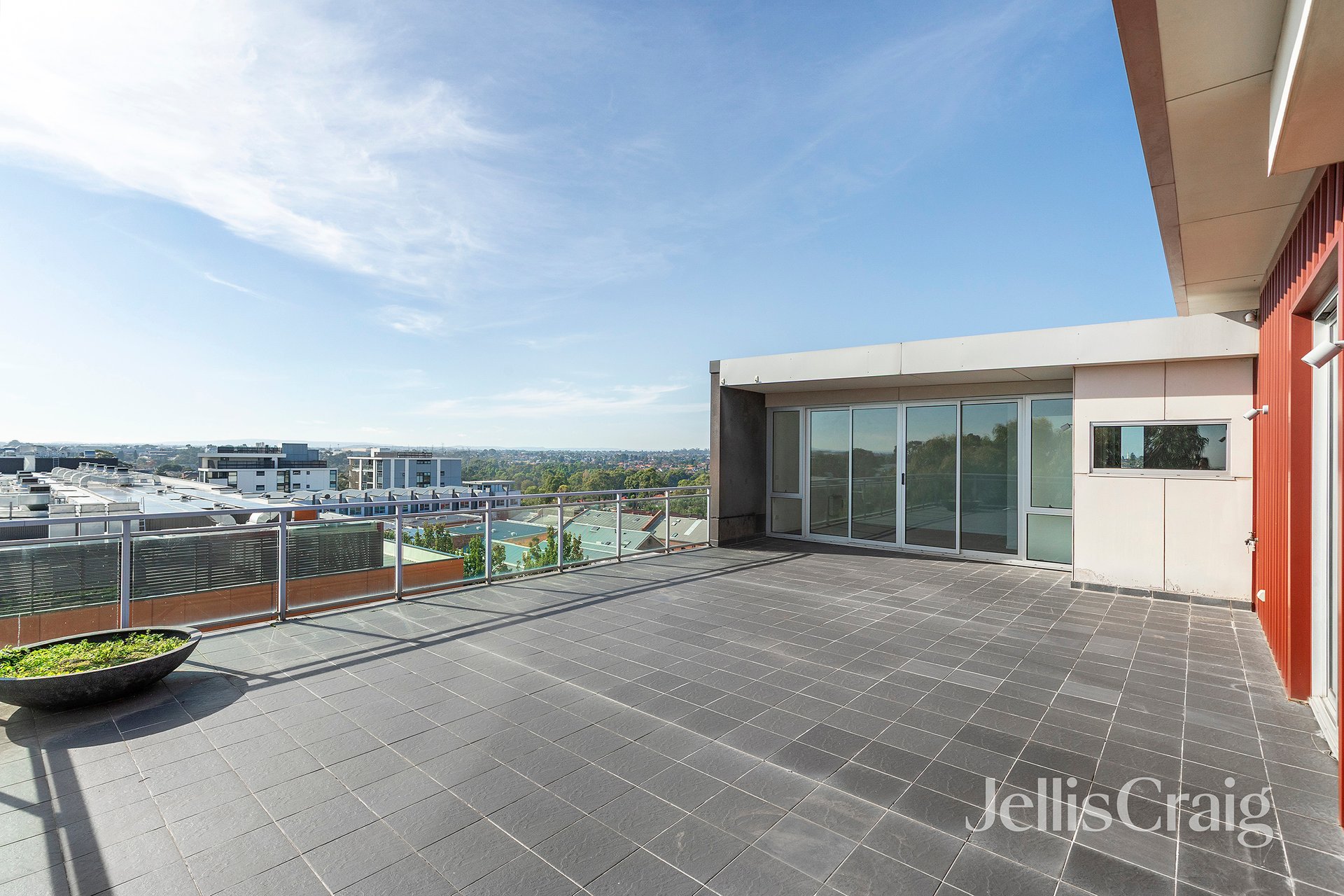 401/19 Pentridge Boulevard, Coburg image 12