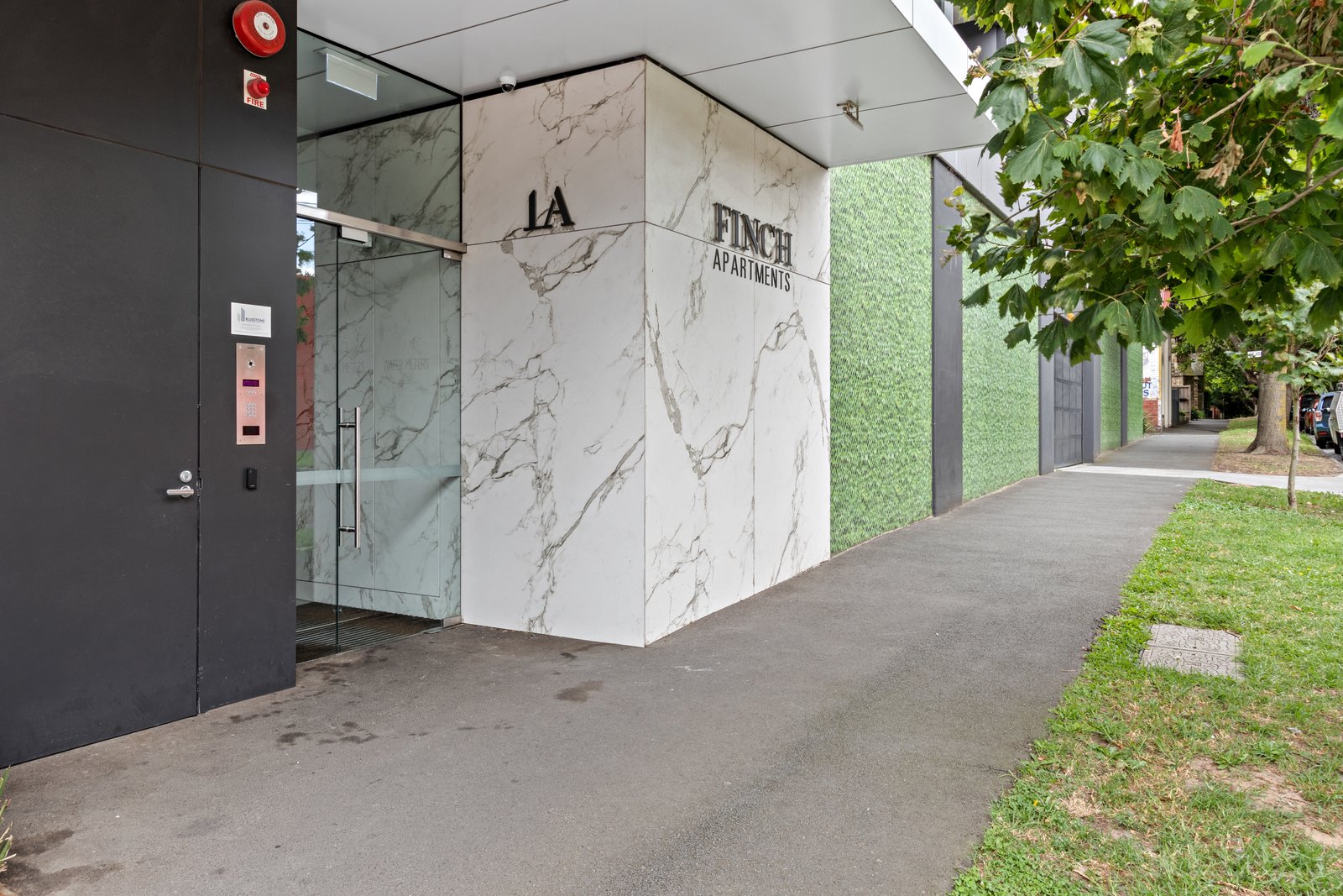 Property Gallery Thumbnail 11