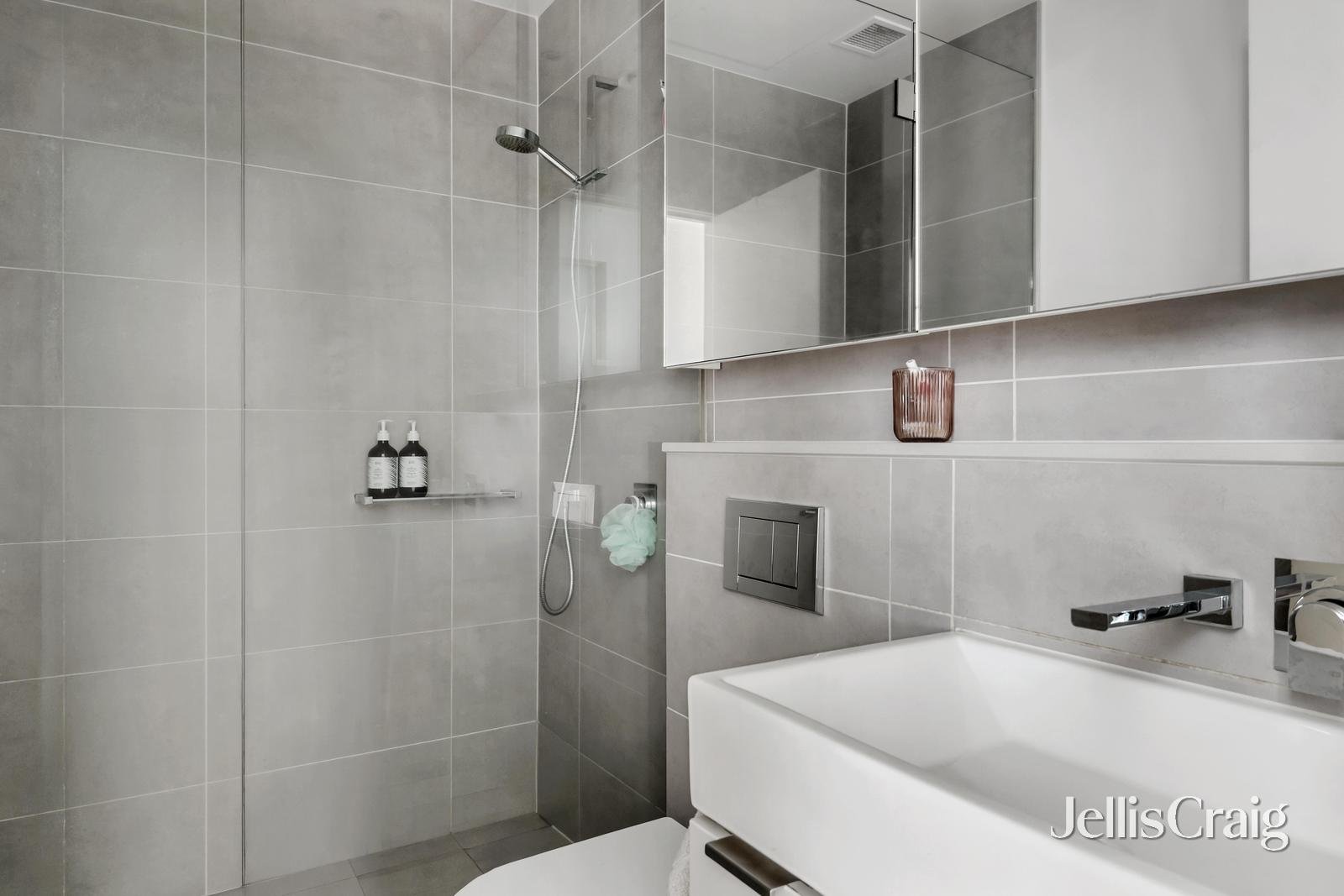 401/2 Tweed Street, Hawthorn image 4