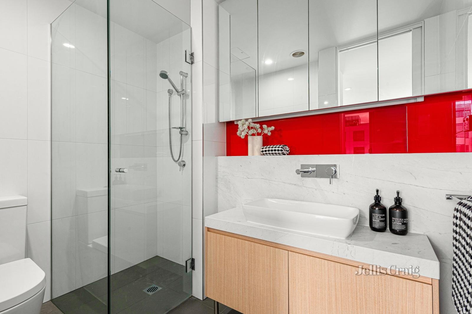 401/38 Nott Street, Port Melbourne image 10