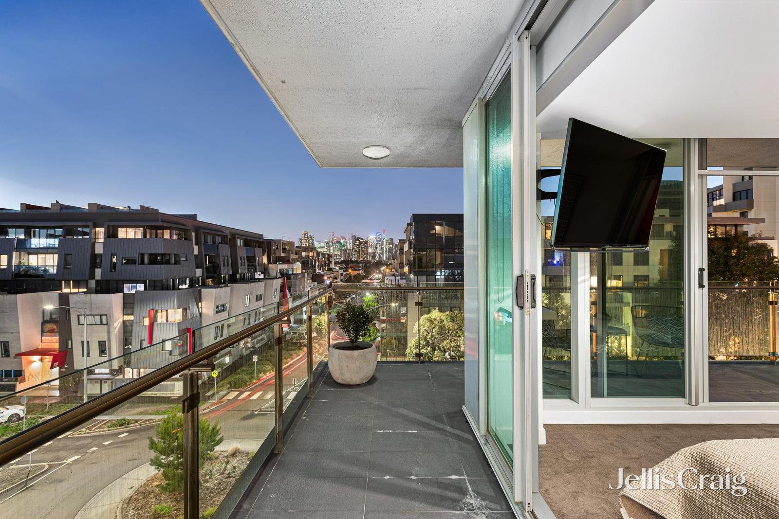 401/38 Nott Street, Port Melbourne image 25