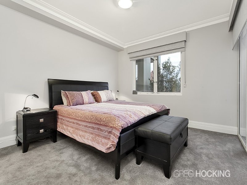 40/156 Beaconsfield Parade, Albert Park image 7