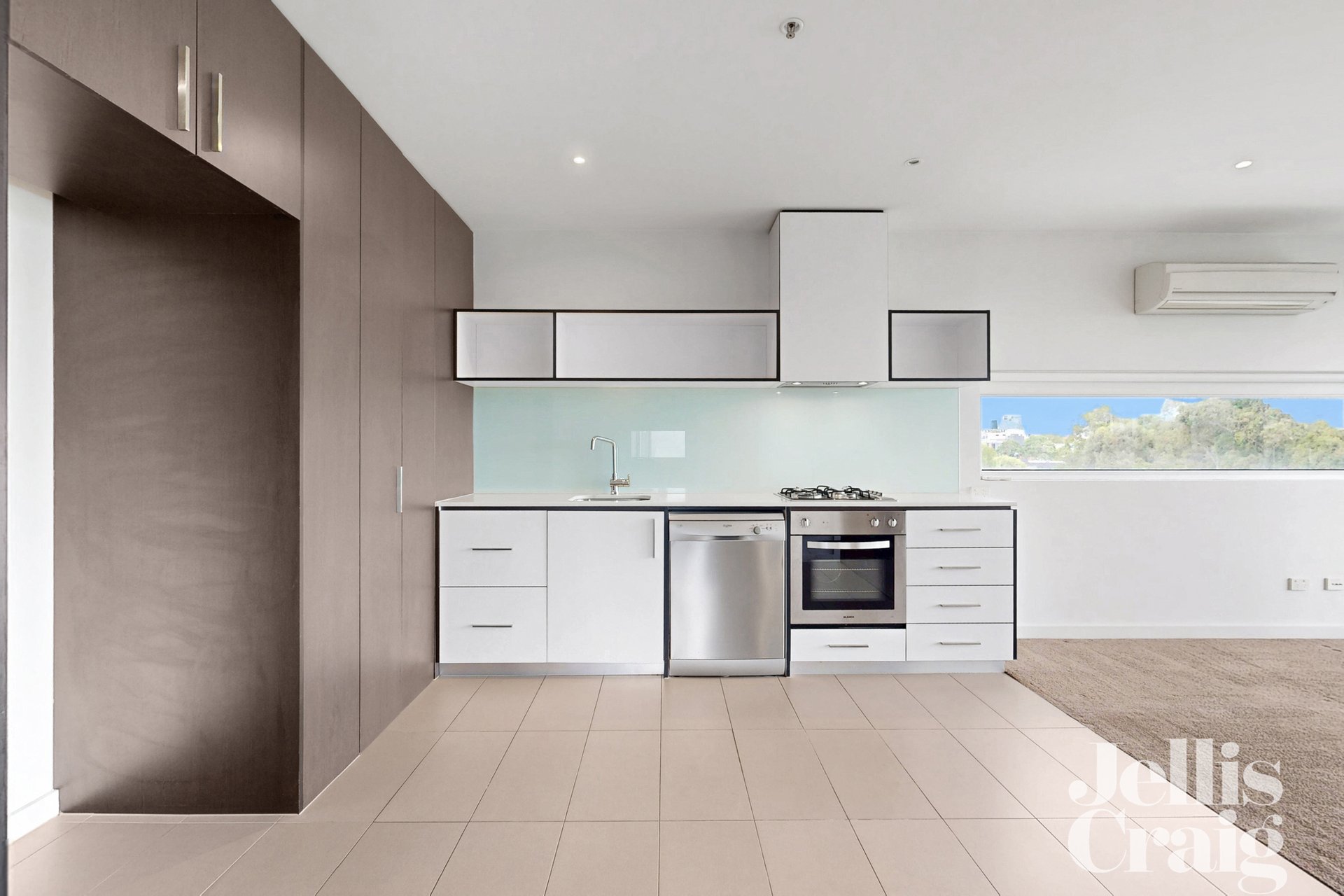 401/64 Macaulay Road, North&nbsp;Melbourne image 3