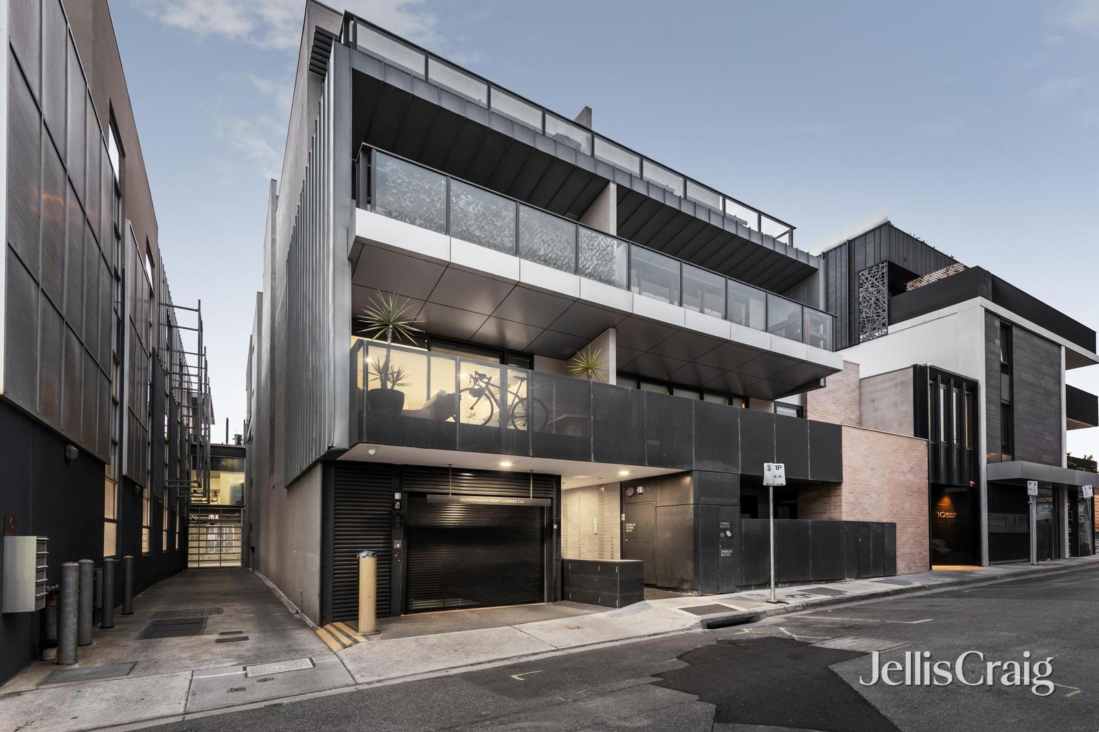 401/8 Bond Street, South Yarra image 3