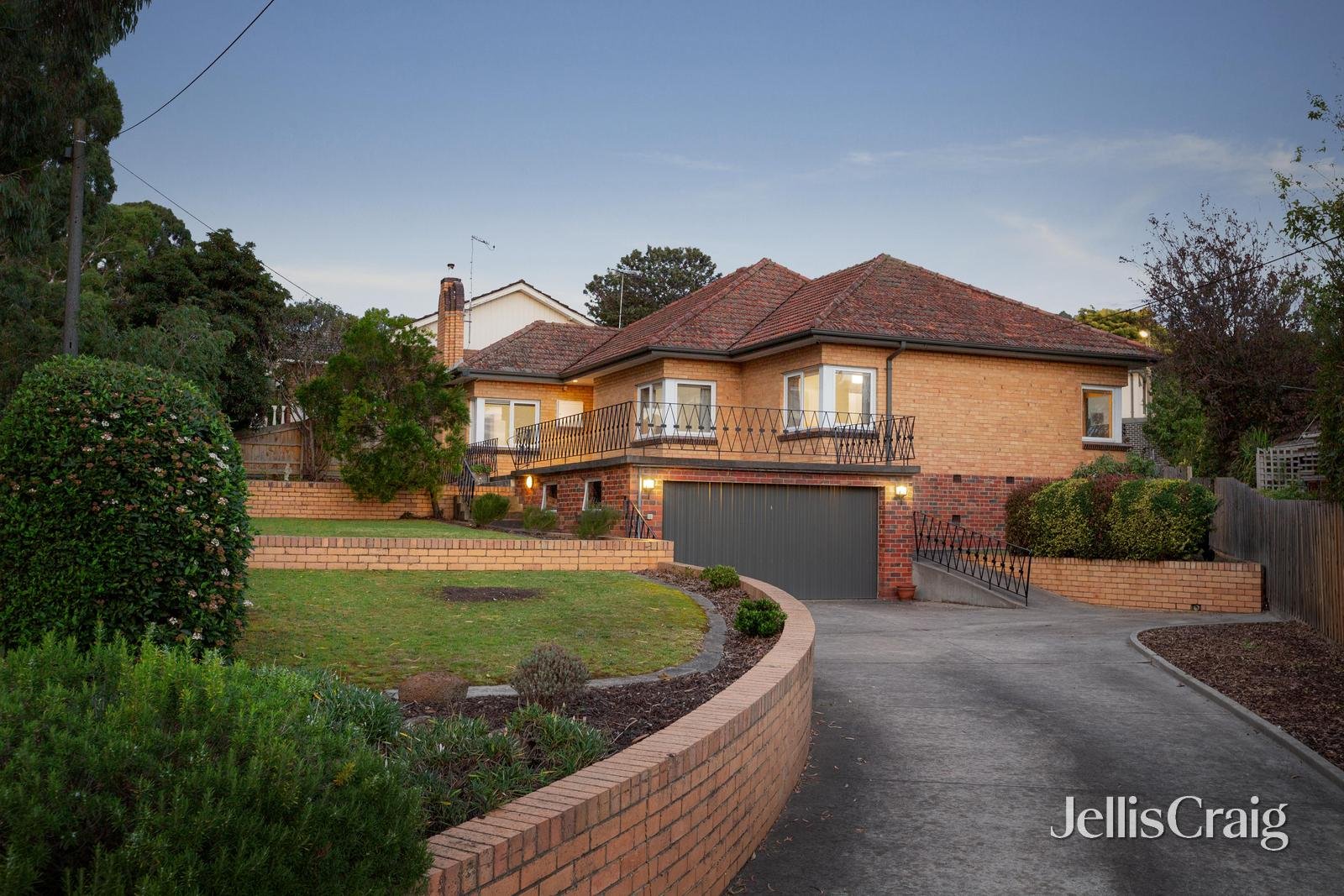 402 Lower Plenty Road, Viewbank image 1
