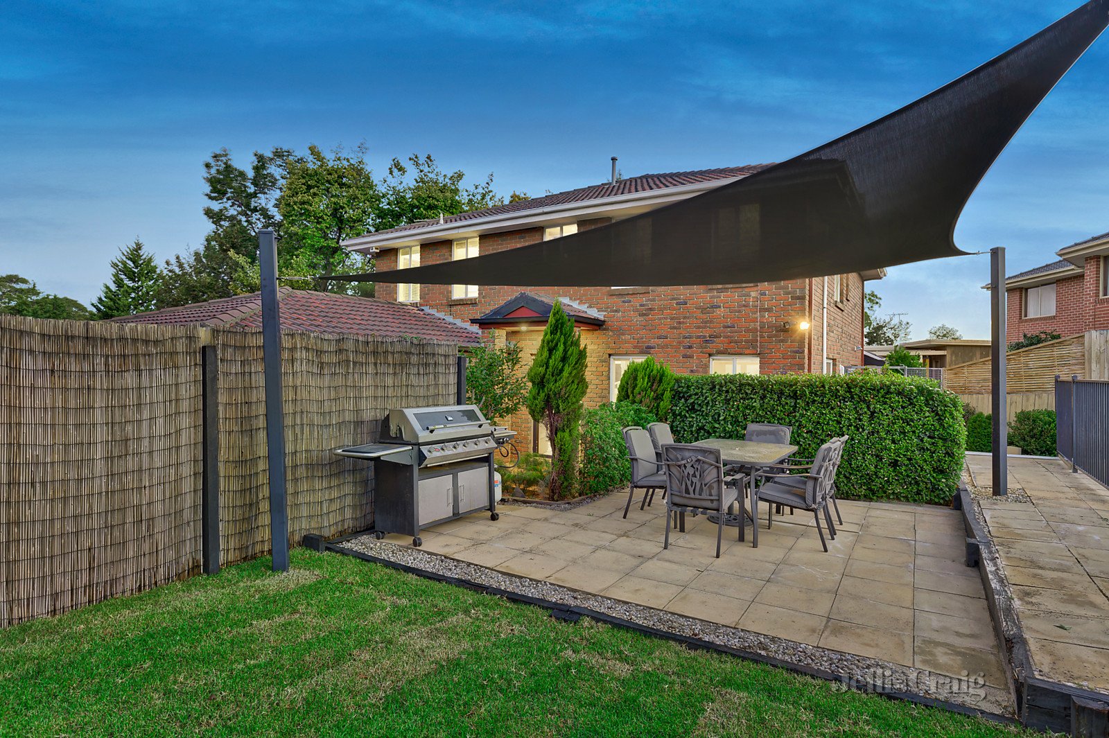 402 Waverley Road, Mount Waverley image 8