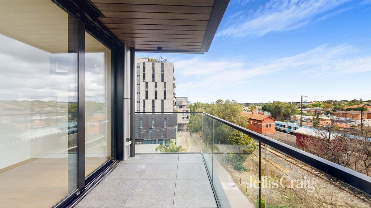 402/10 Lilydale Grove, Hawthorn&nbsp;East image 9
