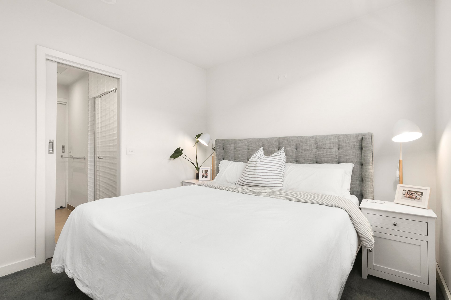 Property Gallery Thumbnail 6
