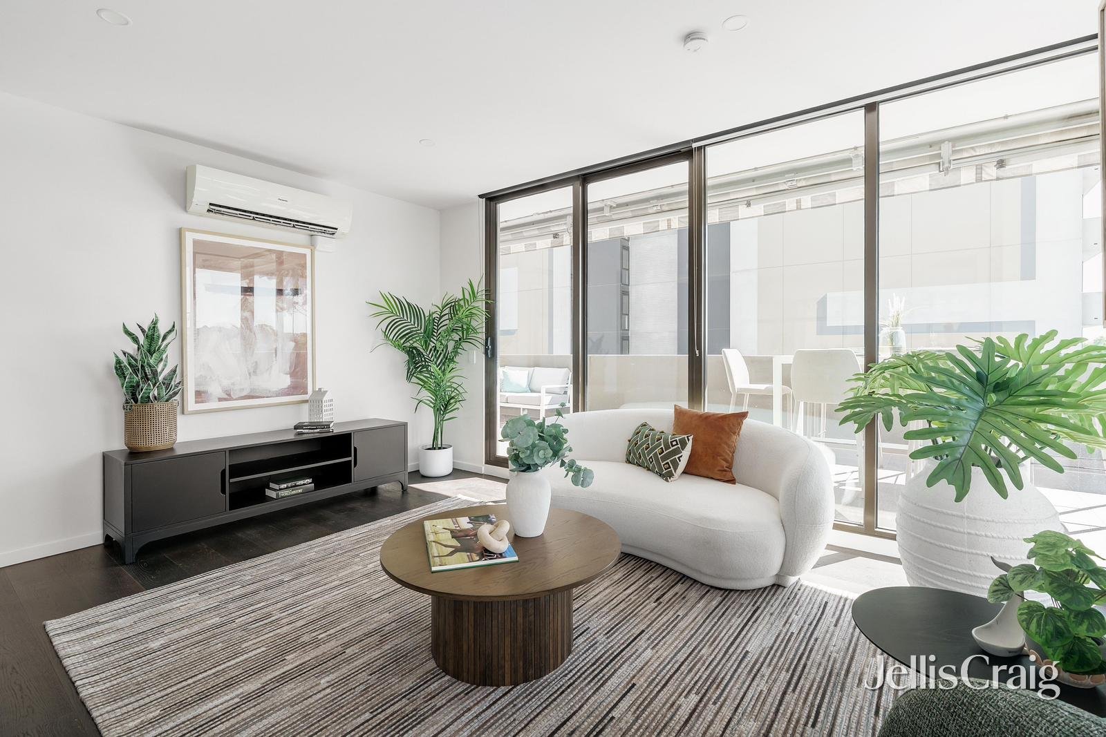 402/32 Lilydale Grove, Hawthorn&nbsp;East image 3