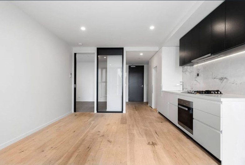 Property Gallery Thumbnail 3