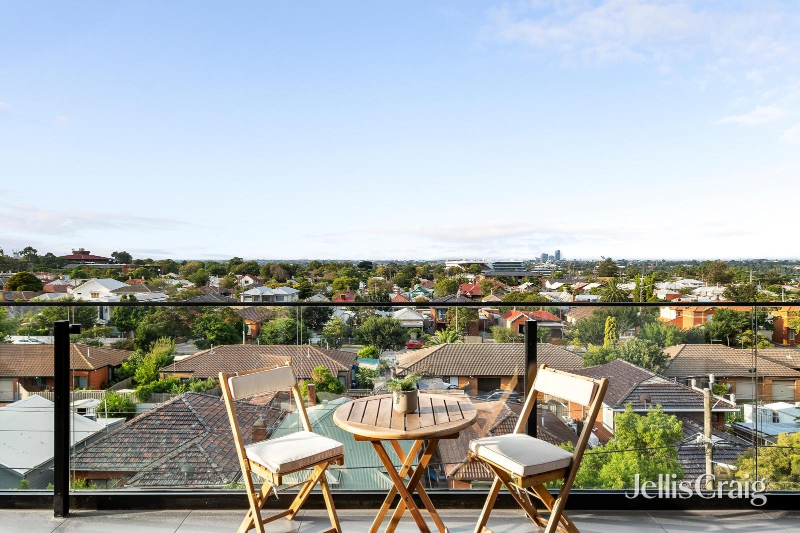 402/39 Ryan Street, Footscray image 2