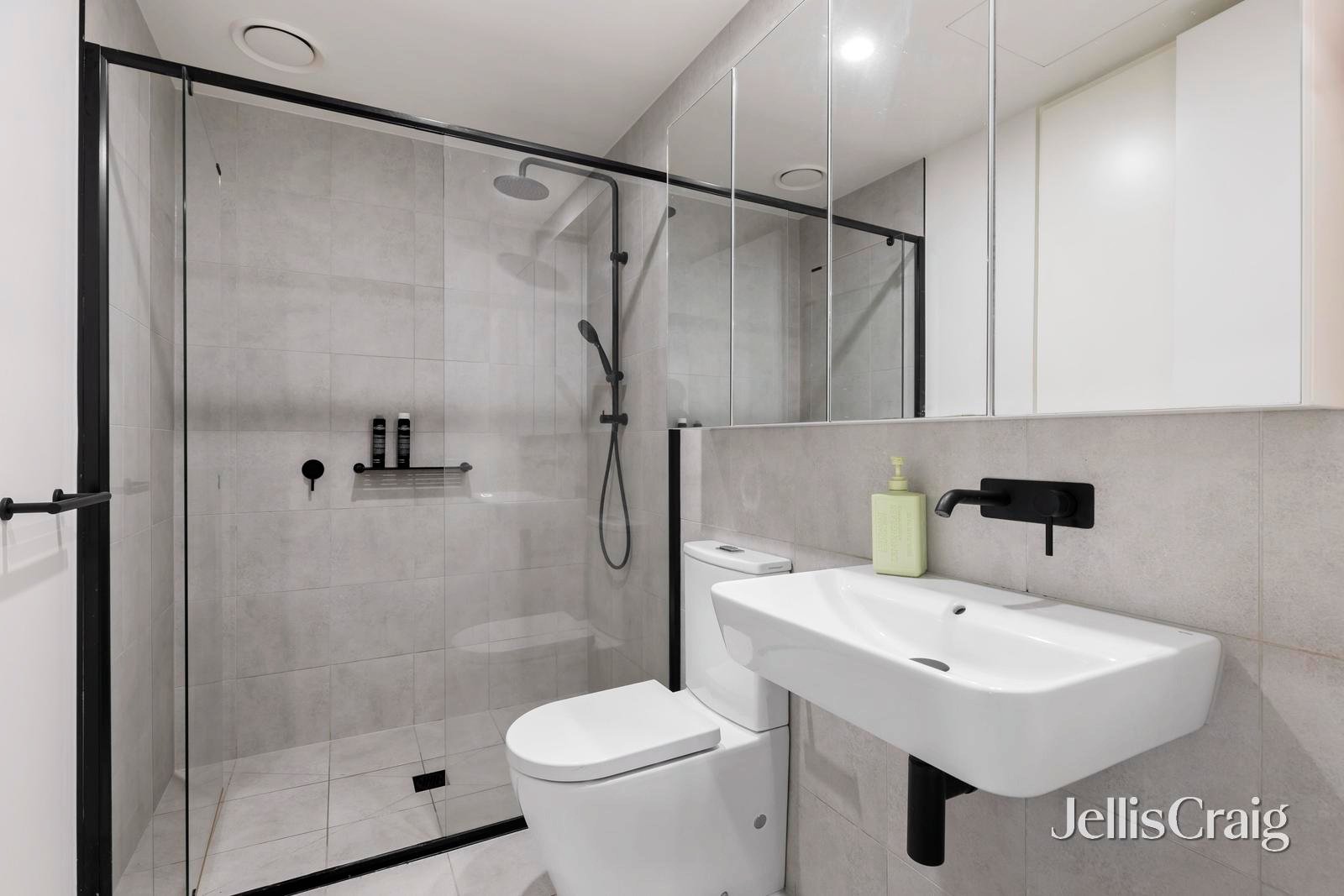 402/42C Nelson Street, Ringwood image 6